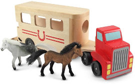 melissa and doug סט משאית וקרון מוביל סוסים מעץ + 2 דמויות סוס