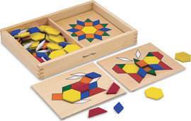melissa and doug ערכת עיצוב פסיפס עם 120 צורות עץ צבעוניות ו 5 לוחות דו-צדדיים