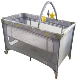 BABY Queenix לול קמפינג / מיטה ניידת לתינוק ארוך במיוחד 120 ס"מ 2 גבהים וקשת צעצועים - אפור כוכבים