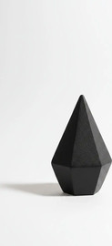 Decorado פסל ARROW שחור