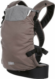 Chicco מנשא תינוק דגם Skin Fit צבע המנשא warm-beige