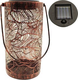SolarX תאורה סולארית Leef מנירוסטה, המשלב חיתוך צורני היוצר תאורה מיוחדת, מבית SolarX