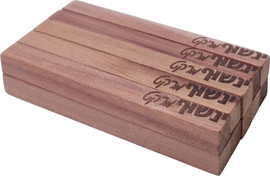 ינשוף מרקט דוחה עש עץ ארז להנחה בארון - 10 יחידות - ינשוף מרקט