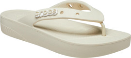 Crocs Crocs Classic Platform Flip - כפכפי אצבע פלטפורמה לנשים קרוקס בצבע קרם