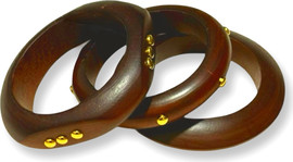 Ronari סט צמידי באנגל עץ מהגוני עם ניטים בצבע זהב צ’ארם