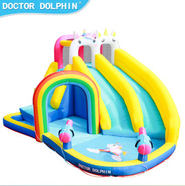 Hili Toys מתנפח מים גדול יוניקורן קשת בענן פלוס שתי מגלשות מבית Doctor Dolphin