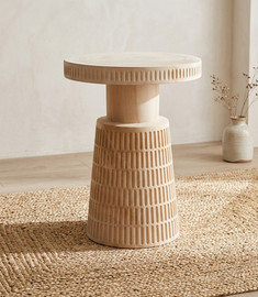 SHANGO שולחן צד מעוצב מעץ מלא Pillar