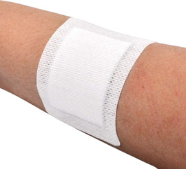 עולם הרפואה פד גזה עם שוליים דביקים- 50 יחידות בקופסה