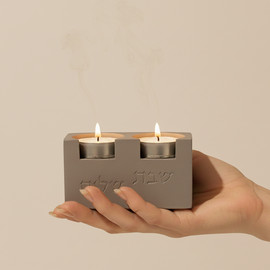 SURI סט פמוטים לשבת בעיצוב מודרני – דגם Cube