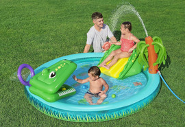 BESTWAY בריכת פעילות BESTWAY, בעיצוב קרוקודיל מתוק, הכוללת מגלשה, מתז מים, בריכת שכשוך ומשחקי כדור, דגם 53166