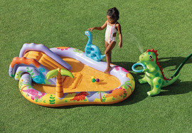 INTEX בריכת פעילות INTEX בעיצוב דינו פארק, הכוללת מגלשה,דינוזאור מתנפח עם מתז מים ומשחק כדורים, דגם 56139