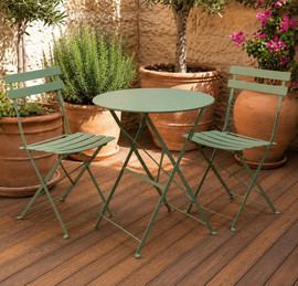 GardenSale סט ביסטרו מתקפל בעיצוב פריזאי – כולל שולחן + 2 כיסאות במגוון צבעים דגם יעל צבע ירוק