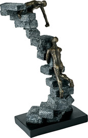 Gracia Gallery פסל אומנותי "דבקות במטרה"