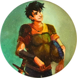 Anime Market סיכת דש אספנות מנצנצת 58 מ״מ – פרסי ג׳קסון במדי קרב Percy Jackson