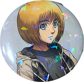 Anime Market סיכת ארמין ארלרט – Attack on Titan | סיכת אספנות מנצנצת 58 מ”מ