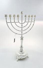 הכל כלול חנוכייה בגימור מוכסף, 53 ס״מ