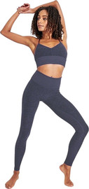 Alo Yoga חזיית ספורט Alo Yoga לנשים דגם Alosoft Lavish