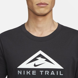NIKE חולצת אימון Nike לגברים דגם Trail Dri-Fit