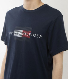 TOMMY HILFIGER חולצות  טי מודפס TOMMY HILFIGER שרוול קצר