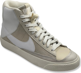 NIKE סניקרס גבוהות נייק בלייזר לבנות NIKE BLAZER MID '77 בצבע לבן DQ6084