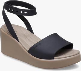 Crocs Crocs Brooklyn Ankle Strap Wedge - סנדלי פלטפורמה קרוקס לנשים בצבע שחור/משרום