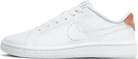 NIKE נעלי סניקרס Nike לנשים דגם Court Royale 2 NN