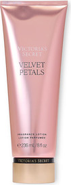 VICTORIA'S SECRET תחליב גוף  VELVET PETALS לאשה