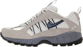 NIKE נעלי סניקרס Nike לנשים דגם Air Humara
