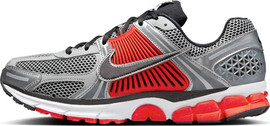 NIKE נעלי ריצה Nike לגברים דגם Zoom Vomero 5