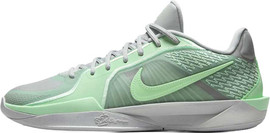 NIKE נעלי כדורסל Nike לנשים דגם Sabrina 2