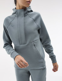 Hoka Hoka Essential Recovery Hoodie - סווטשירט הוקה לנשים בצבע כחול צפחה