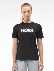 Hoka HOKA CORE LOGO CTN SS TEE - חולצה קצרה הוקה לנשים בצבע שחור
