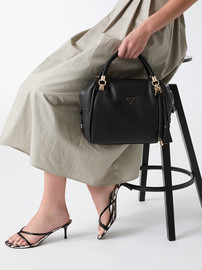 GUESS תיק Guess Danya Satchel נשים