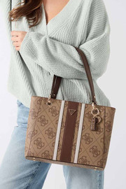 GUESS תיק Guess Noelle Ii Small Tote נשים