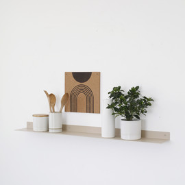 COLLECTIE VAV מדף צף מתכת בעיצוב מודולרי בצבע חול ברוחב של 75 ס"מ