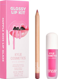 KYLIE BY KYLIE JENNER קיט ליפגלוס + עפרון שפתיים - CANDY PINK 811