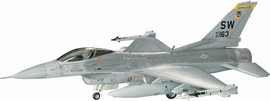 Segway מטוס להרכבה F-16C בז - Hasegawa