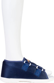 Medical brace נעל לאחר ניתוח עם סוליה ישרה – הליכה בטוחה