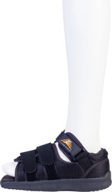 Medical brace נעל דרקו DARCO/נעל גבס עם סוליה ישרה– הליכה בטוחה בשיקום
