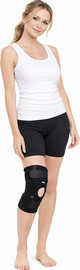 Medical brace תומך ברך עם פיקה פתוחה וצירים – ייצוב והקלה בכאב