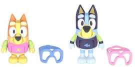 Bluey זוג דמויות עם גפיים זזות של בלואי, אחותה בינגו ושתי משקפות צלילה מסדרת הילדים האוסטרלית