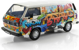 MotorMax מוטורמקס פולקסווגן Type 2 (T3) "Wow Bravo" Graffiti  Motormax Volkswagen  בקנה מידה 1:24