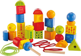 HAPE השחלת חרוזים מעץ על גבי שרוכים 32 חלקים