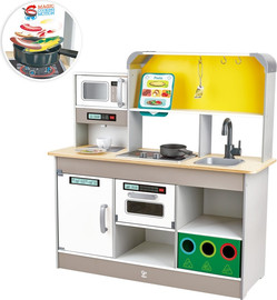 HAPE מטבח דלוקס מפואר לילדים עם כירה חשמלית נטענת USB, אורות וצלילים ומגוון אביזרים