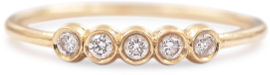 My-D Jewelry טבעת זהב משובצת 5 יהלומים
