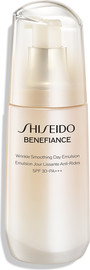 SHISEIDO BENEFIANCE WRINKLE SMOOTHING CREAM תחליב לחות ליום עם מקדם הגנה SPF30