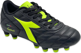 DIADORA נעלי כדורגל עם פקקים לילדים Diadora calcio italiano בצבע שחור עם לוגו צהוב