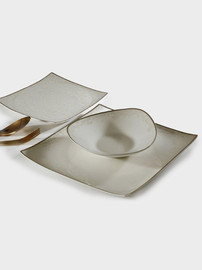 B-DECOR מערכת אוכל 18 חלק פורצלן NEW BONE CHINA