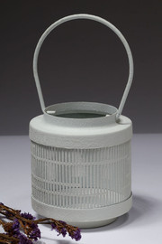 B-DECOR עששית מתכת דקורטיבית שמנת 12 ס"מ PRO REQUIRD