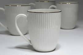 B-DECOR סט 6 מגים פורצלן פס זהב 11X9 NEW BONE CHINA